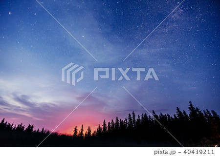 fantastic winter meteor rain and mountains in the mist 40439211