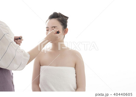 アイメイク 若い女性のビューティーイメージ プロフェッショナルのアイメイク アイメイク 若い女性のビューティーイメージ プロフェッショナルのアイメイク 40440605