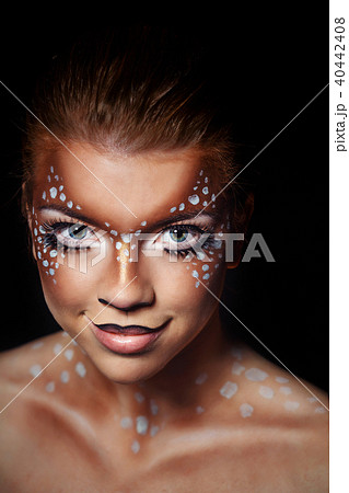 Girl with makeup deer Girl with makeup deer 40442408