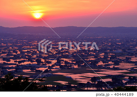 散居村の夕日 40444189