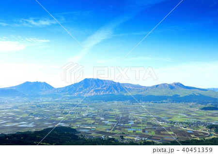 春の阿蘇山 40451359