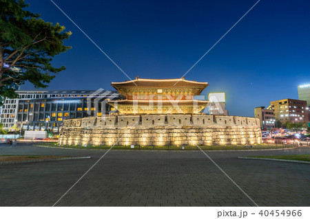 Dongdaemun gate Seoul 40454966