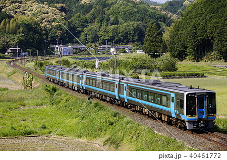 2000系4両編成 特急「宇和海」の写真素材 [40461772] - PIXTA