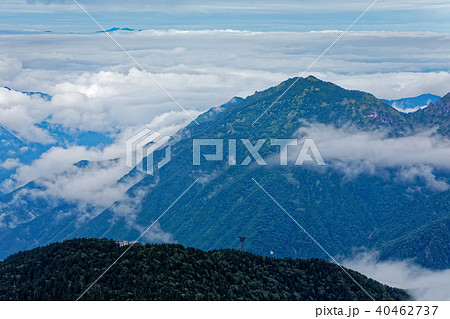 西穂独標から見る真穂高ロープウェイと雲上の白山 40462737