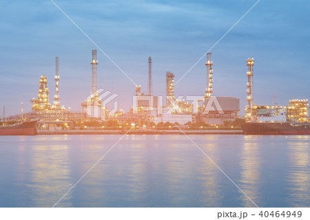 Twilight over Oil refinery power plant Twilight over Oil refinery power plant 40464949