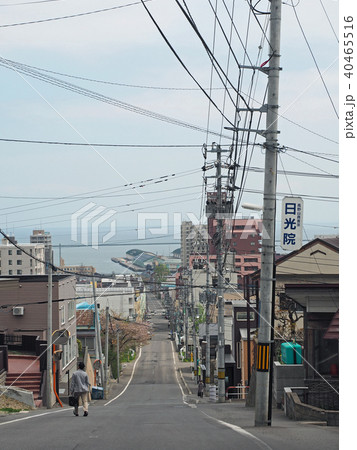 坂の街 小樽 船見坂の写真素材