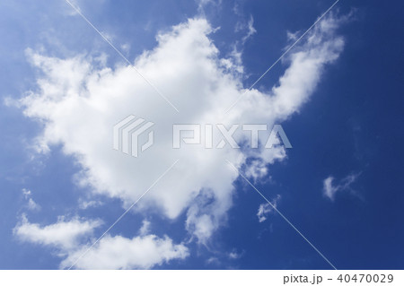 Blue sky background and white clouds. Blue sky background and white clouds. 40470029
