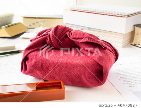 弁当箱　ランチボックス　包み　昼食　ランチタイム　勉強　英語　教育 40470937