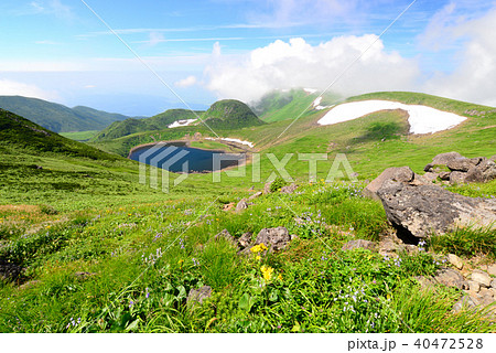 夏の鳥海湖 40472528