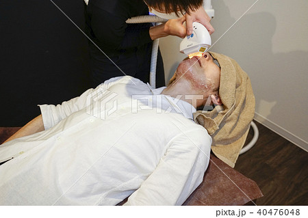 男性メンズエステひげ脱毛サロンレーザー施術あご鼻下もみあげツルツル美肌永久脱毛ムダ毛処理 40476048