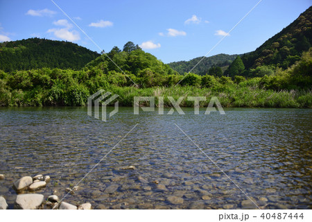 初夏の四万十川上流域 初夏の四万十川上流域 40487444