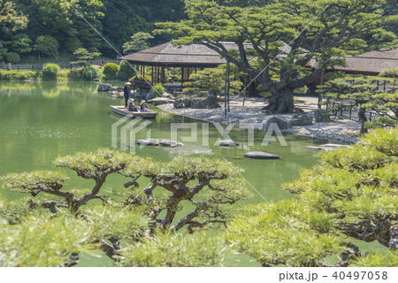 新緑の栗林公園 40497058