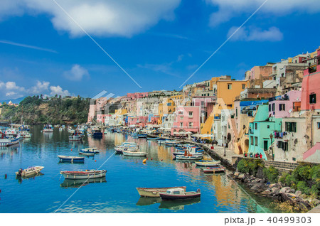 The fabulous island of Procida 40499303