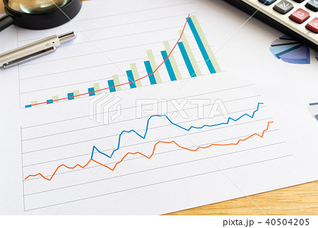 資産運用　グラフ　チャート　再投資　投資信託 40504205