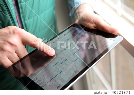 driver writing electronic  log books driver writing electronic  log books 40521371