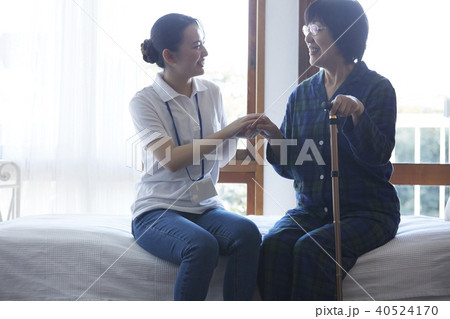 シニア　訪問介護 40524170