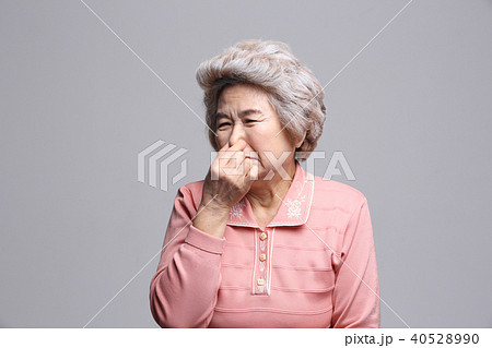 高齢者 老人 女性 40528990