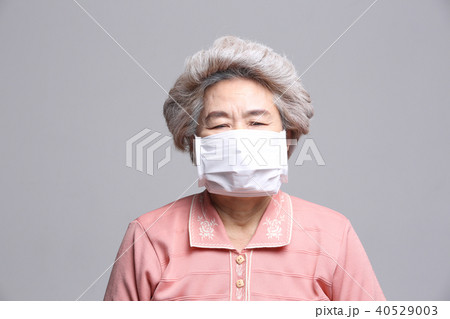 高齢者 老人 女性 40529003