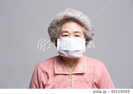 高齢者 老人 女性 40529009