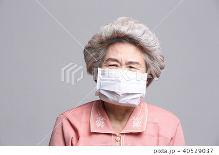 高齢者 老人 女性 40529037