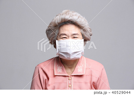 高齢者 老人 女性 40529044