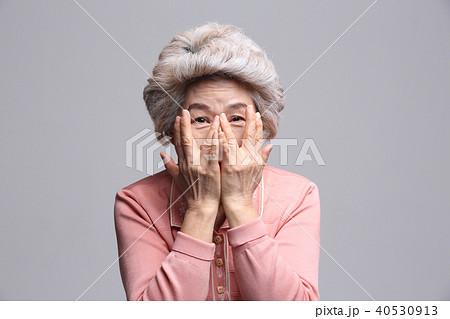 高齢者 老人 女性 40530913