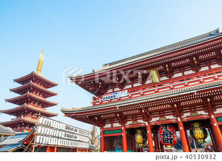 浅草寺 宝蔵門と五重塔 早朝風景 2018年3月撮影 40530932