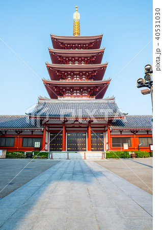 浅草寺 五重塔 早朝風景 2018年3月撮影 ※改修工事後 40531030