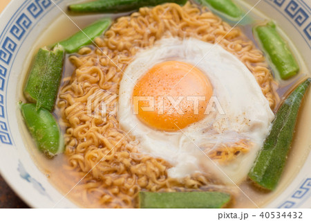 インスタントラーメン 40534432