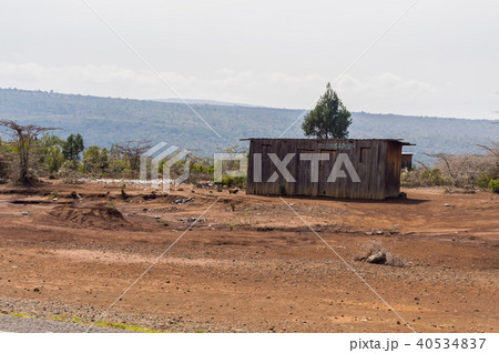 Wooden and sheet metal barn along Nairobi Road 40534837