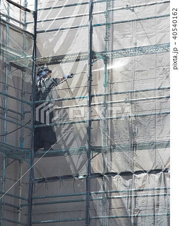 大型商業施設の外装リフォームは高圧洗浄から 大型商業施設の外装リフォームは高圧洗浄から 40540162