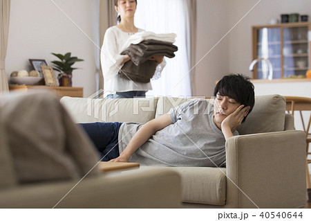 夫婦　家事　イメージ 40540644