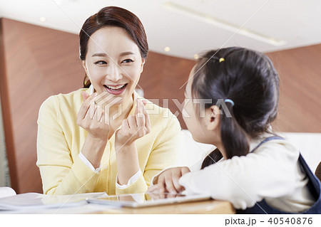 教育 娘 笑顔 40540876