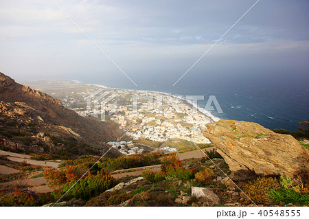 サントリーニ島-古代ティラからの眺め-02 サントリーニ島-古代ティラからの眺め-02 40548555