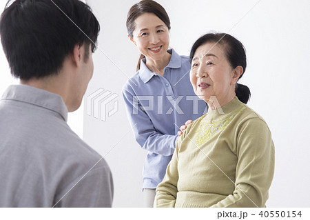 高齢者と家族 高齢者と家族 40550154
