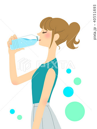 ペットボトルを飲む女性のイラスト素材