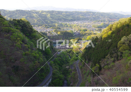 浦山ダムから秩父市街を望む 40554599