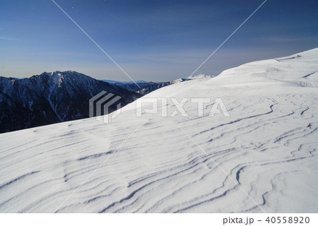 風紋と霞沢岳 40558920