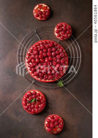 Variety of raspberry tarts Variety of raspberry tarts 40561864