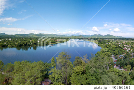 Huong river in Hue's Imperial City, Vietnam Huong river in Hue's Imperial City, Vietnam 40566161