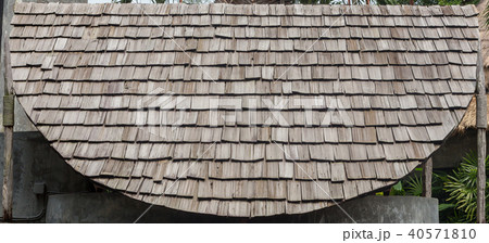 roof made from wood board 40571810