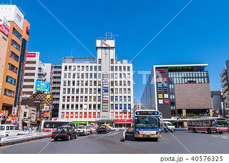 調布駅北口の駅前風景 調布駅北口の駅前風景 40576325