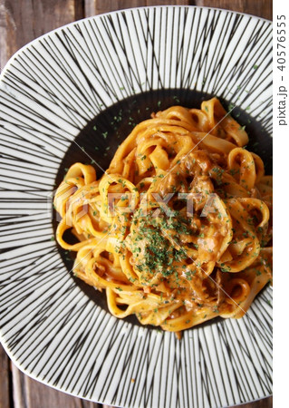 家で作った平打ち生パスタのボロネーゼ 家で作った平打ち生パスタのボロネーゼ 40576555