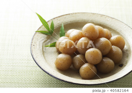 玉こんにゃくの煮物5 玉こんにゃくの煮物5 40582164