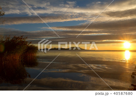 Beautiful sunrise over the lake Balaton of Hungary 40587680