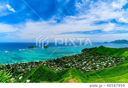 ハワイ オアフ島カイルア ラニカイビーチ 天国の海 の写真素材