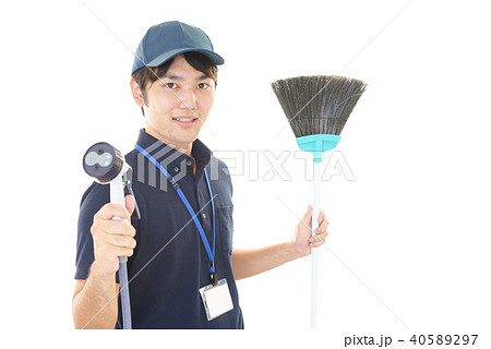 笑顔の清掃員 笑顔の清掃員 40589297