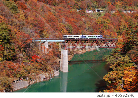 会津鉄道・第三大川橋梁（福島県・下郷町） 40592846