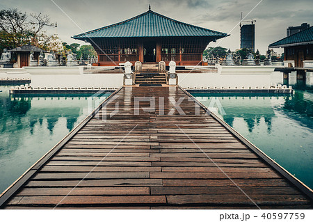 Buddhist Seema Malaka Temple. Beira lake. Colombo. Buddhist Seema Malaka Temple. Beira lake. Colombo. 40597759