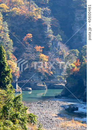 秋の塔のへつり（福島県・下郷町） 40600461